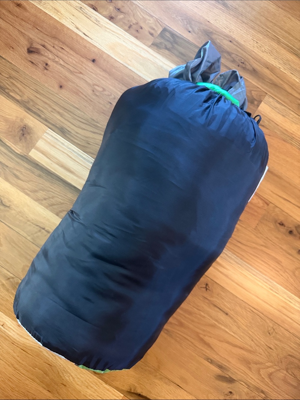Coleman 2-N-1 30-70°F Sleeping Bag 84x39 green Gray Pillow Regular Camping